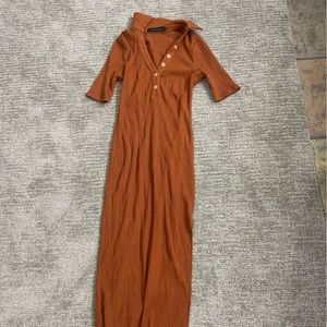 Burnt orange House of Harlow dress. Size small. Purchased from Revolve.